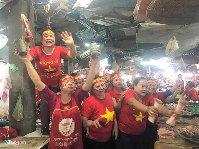 Fanzone Mỹ Đình nóng bỏng chờ trận cầu lịch sử của U23 Việt Nam Fanzone Mỹ Đình nóng bỏng chờ trận cầu lịch sử của U23 Việt Nam